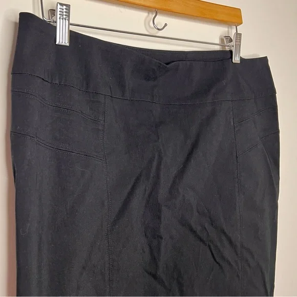 NWT Reitman’s Classic black pull on stretch A-Line Skirt - Women size 16 - Picture 3 of 8